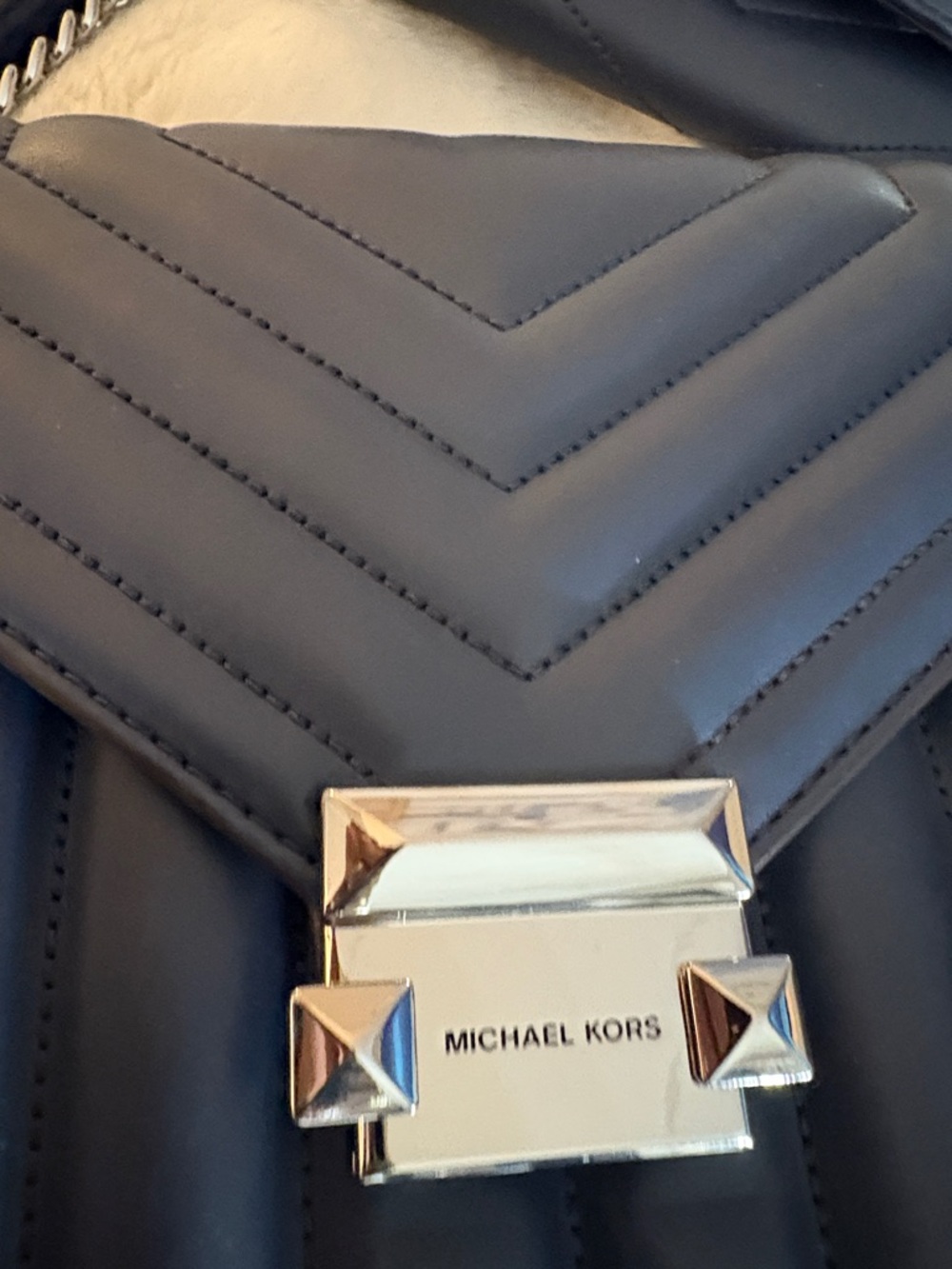 Michael Kors Navy Quilted Leather Crossbody with Chain Strap and Matching Wallet - Picture 3 of 4